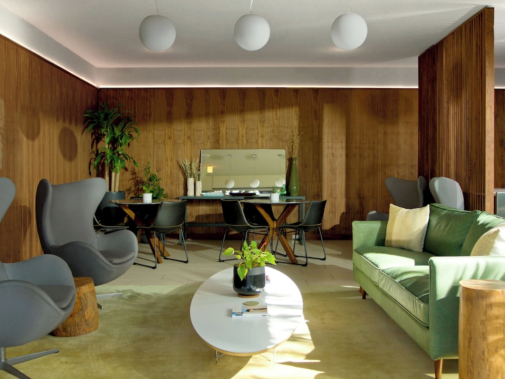 Frame Hotel - Treehouse (formerly Kimber Modern) 36/46