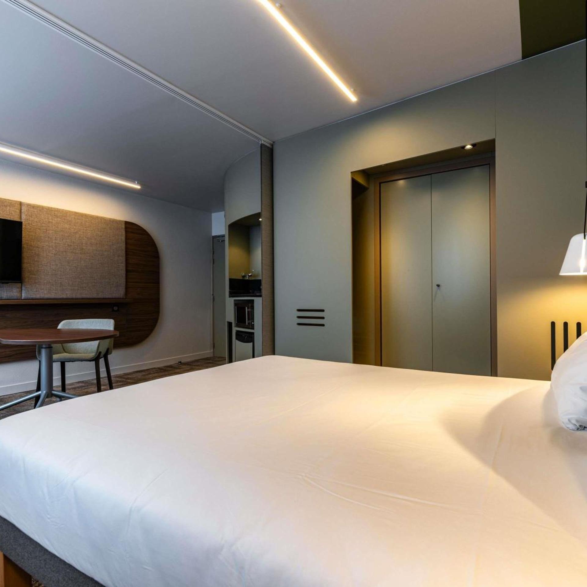 Superior, Suite, Twin Beds, King Bed