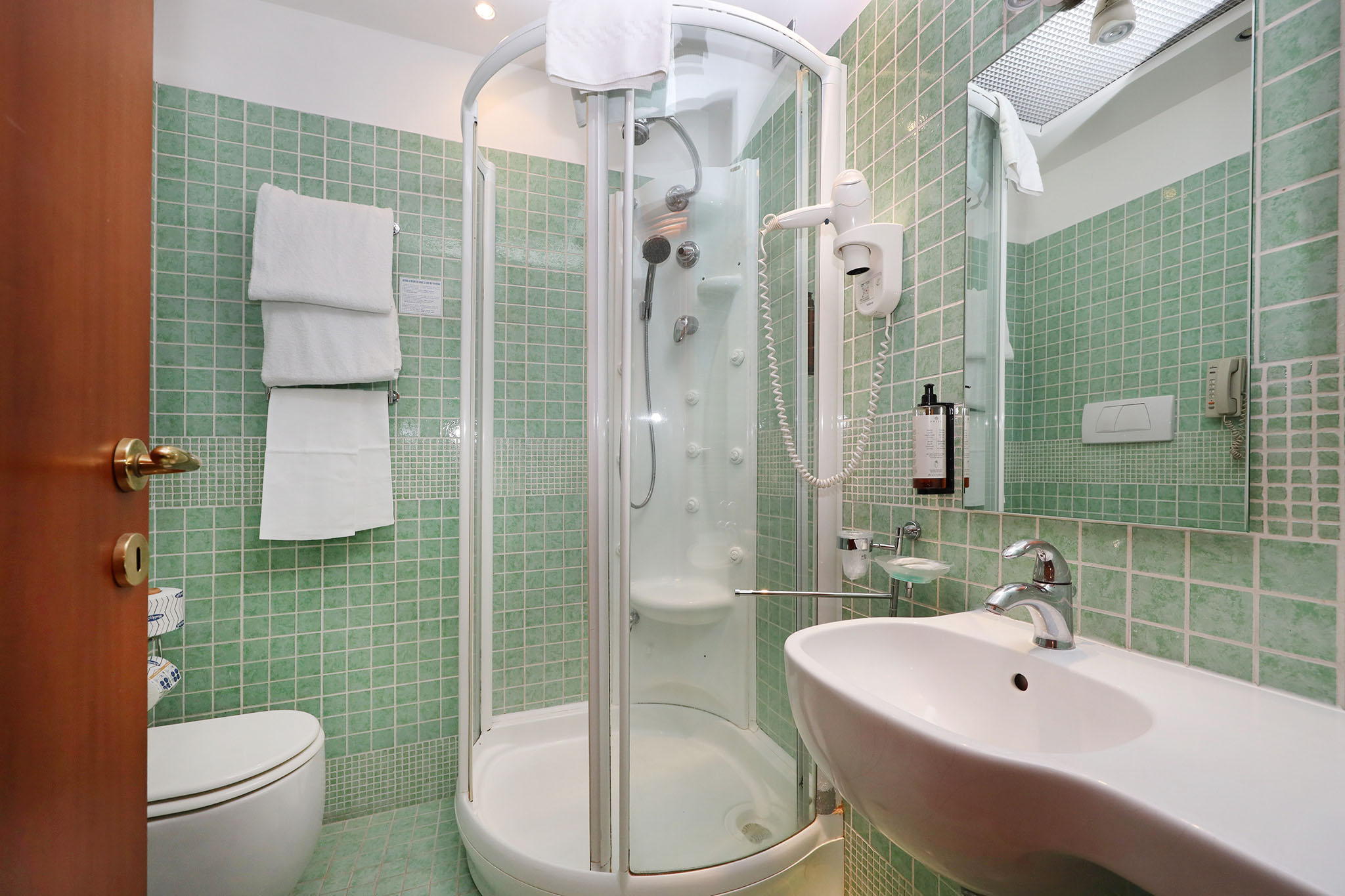 غرفة قياسية مفردة، Hotel Corot 2/2