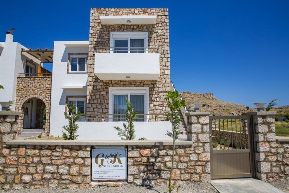 G&K Stone Suites photo5