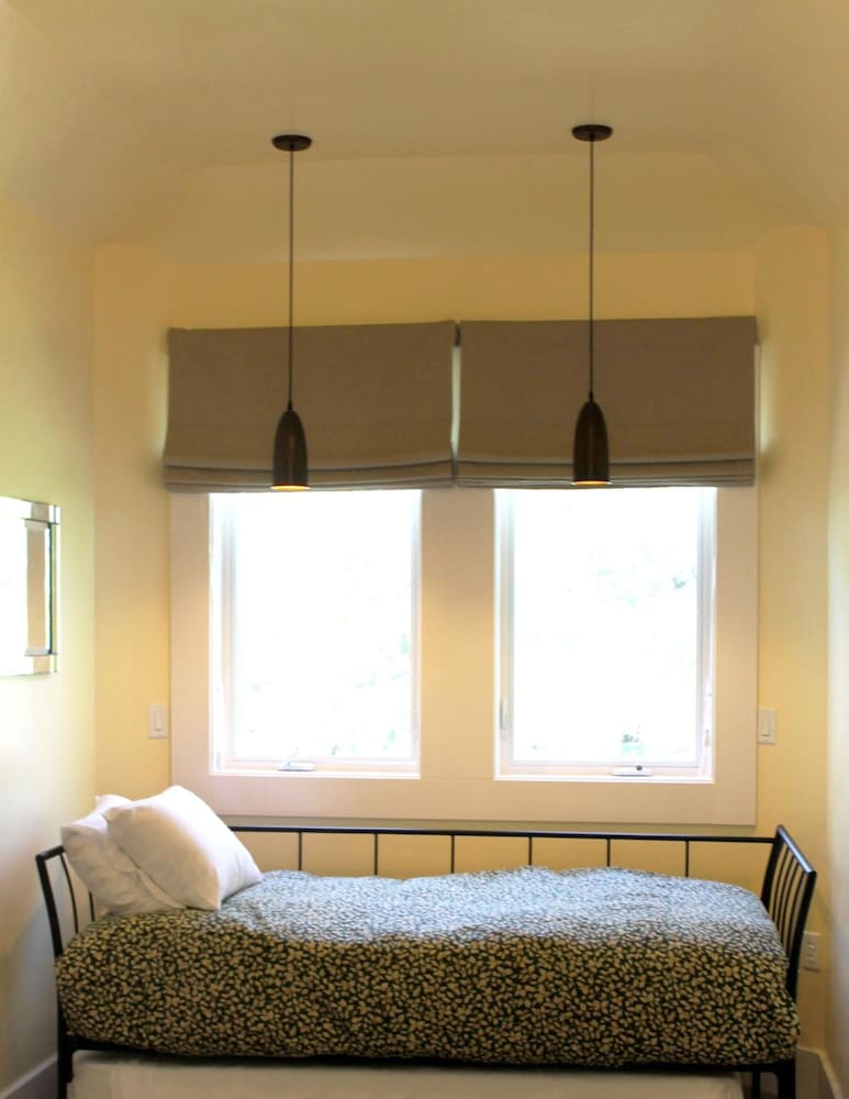 Inn At Sonoma - A Four Sisters Inn 57/62