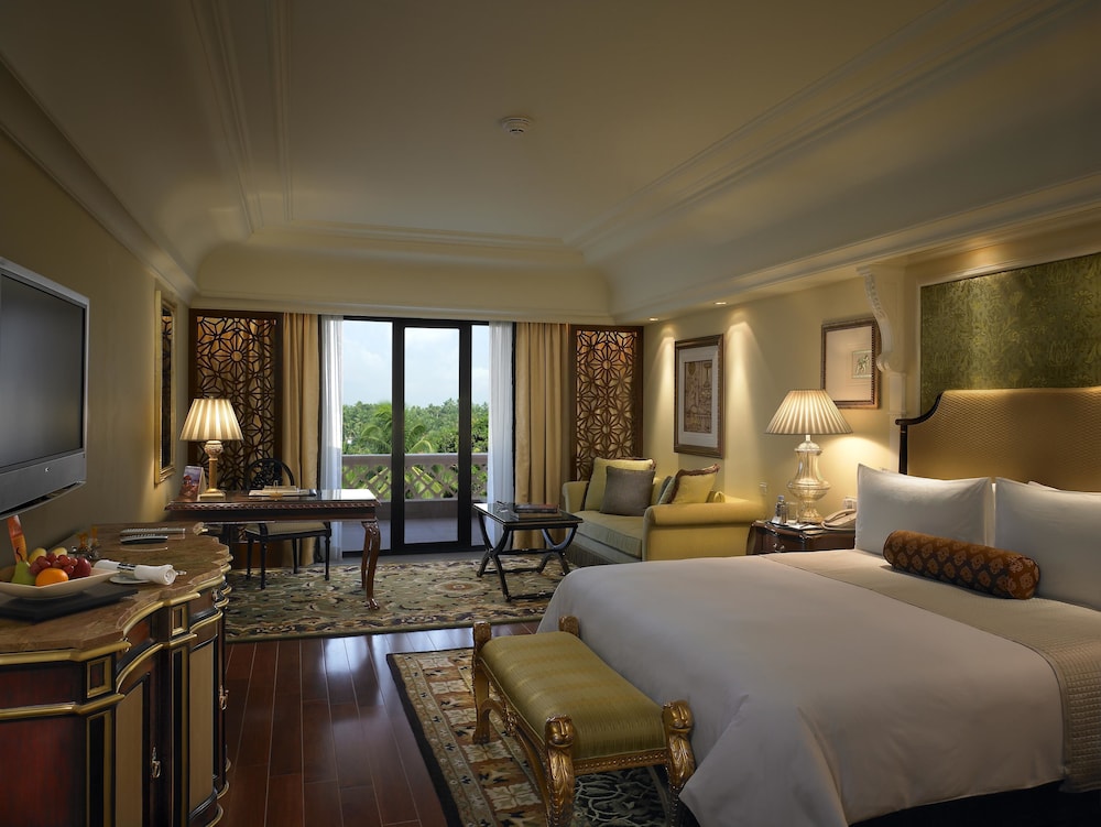 The Leela Palace Bengaluru 26/81