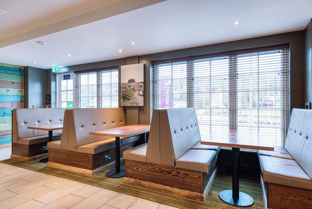 Premier Inn Marlborough 25/37