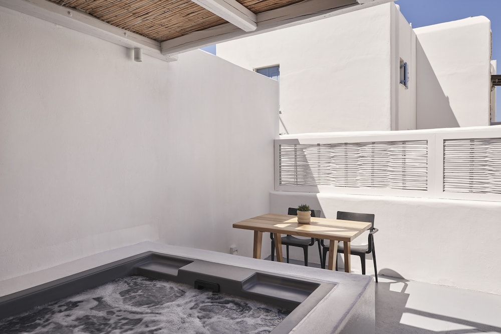 BOHO Suites 25/49