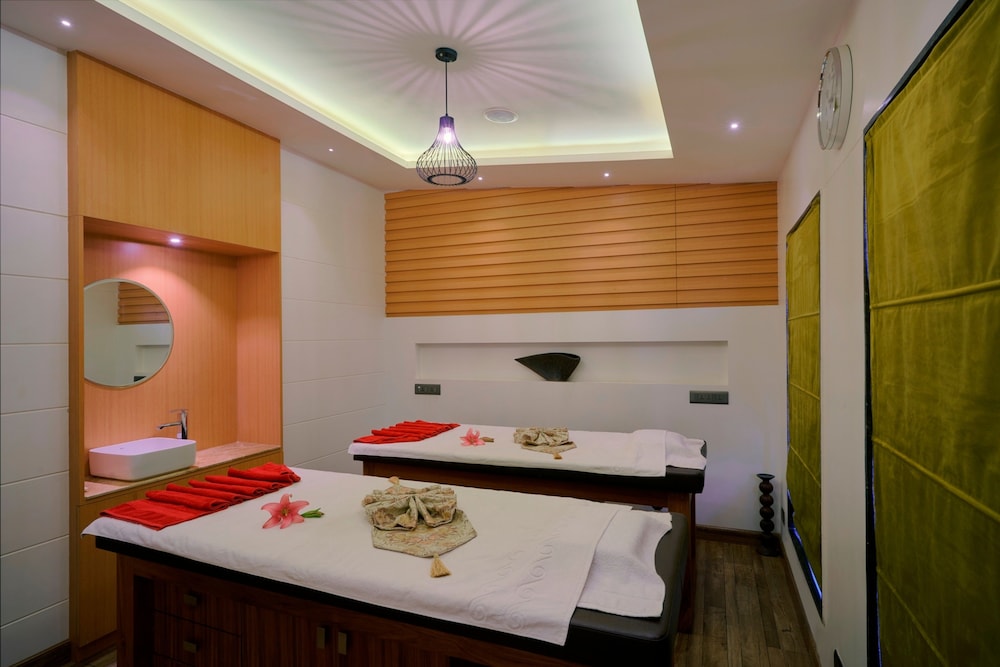 Blu Feather Hotel & Spa 42/69