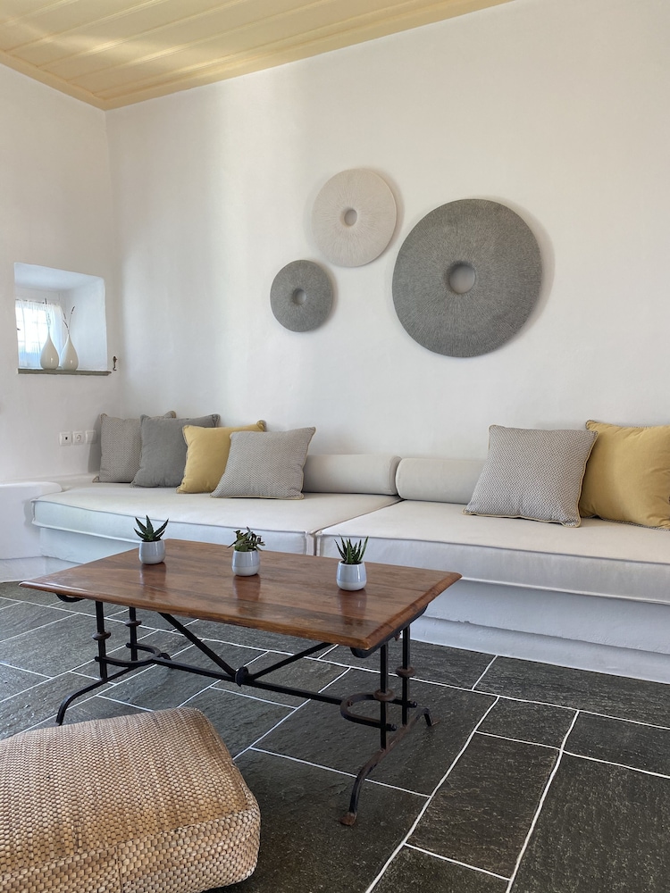 Niriedes Hotel 47/72