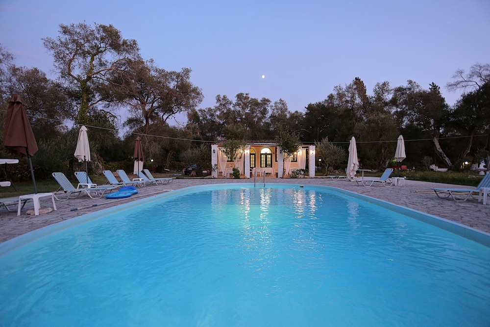 Alykes Family Resort 27/30