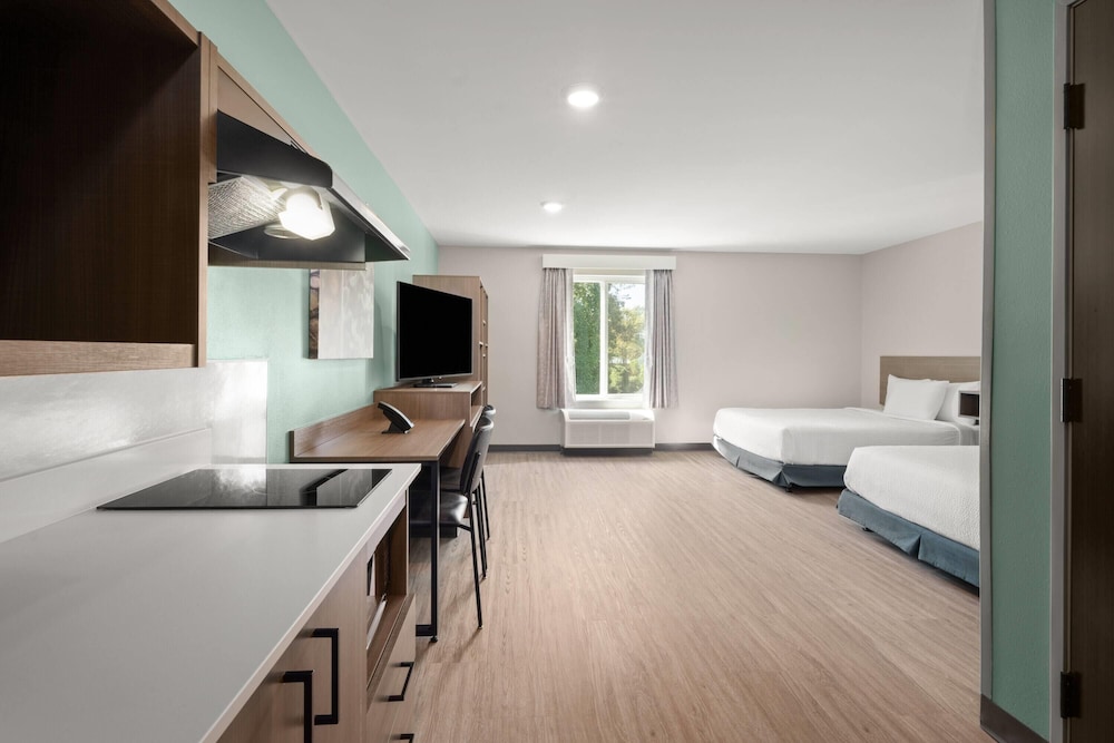 ECHO Suites Extended Stay by Wyndham Johnson City Medical CR 30/69
