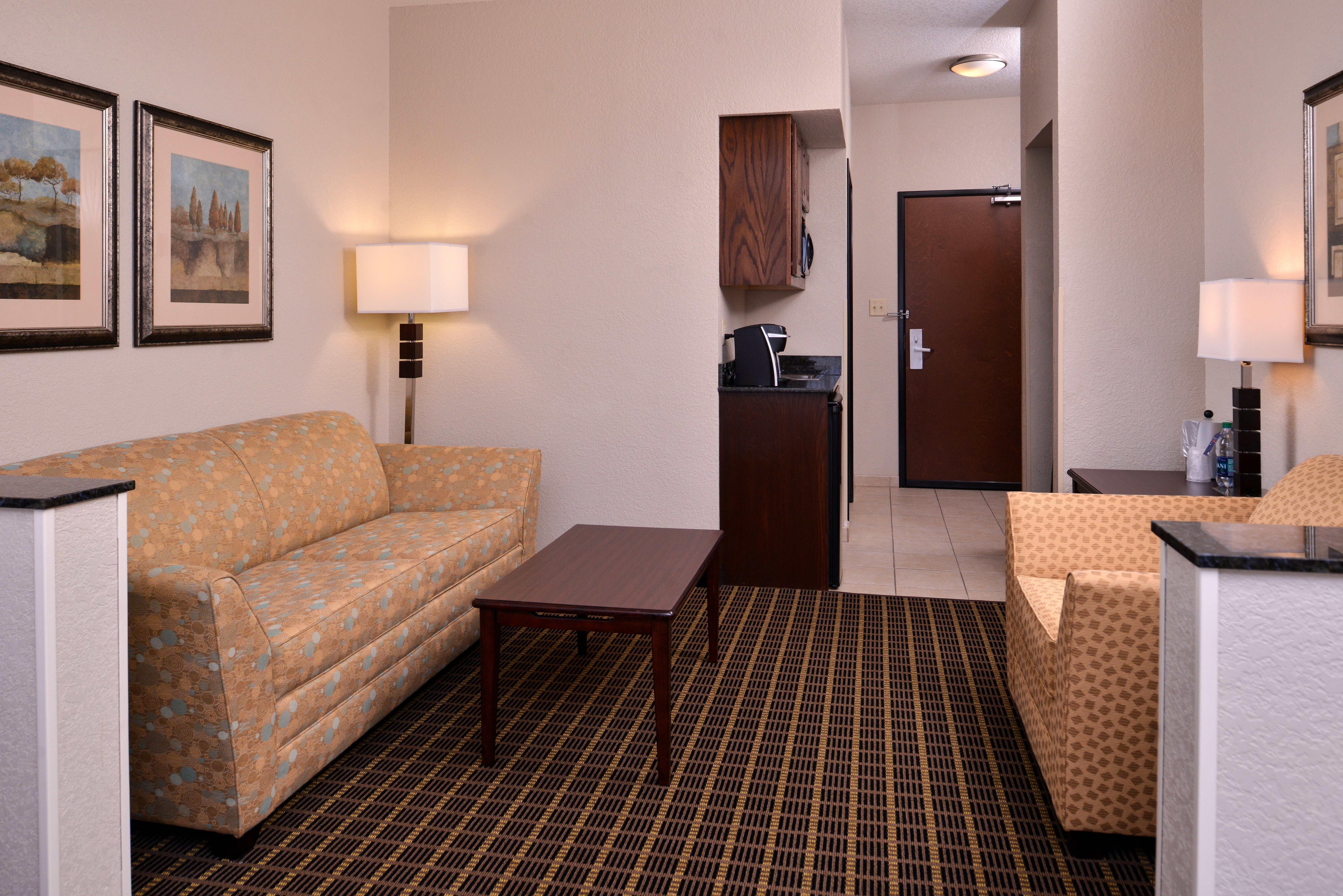 Holiday Inn Express Hotel And Suites Pittsburg 49/73