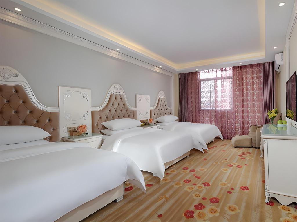 Vienna Classic Hotel (Kunming Changshui International Airport) 11/20