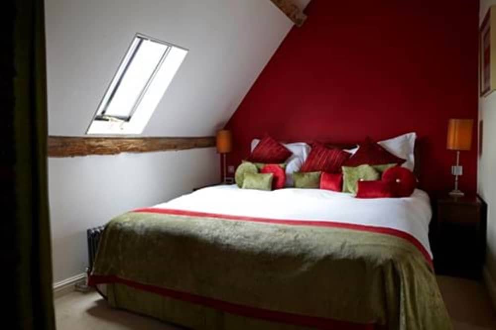 Feversham Arms Hotel Verbena Spa 10/75