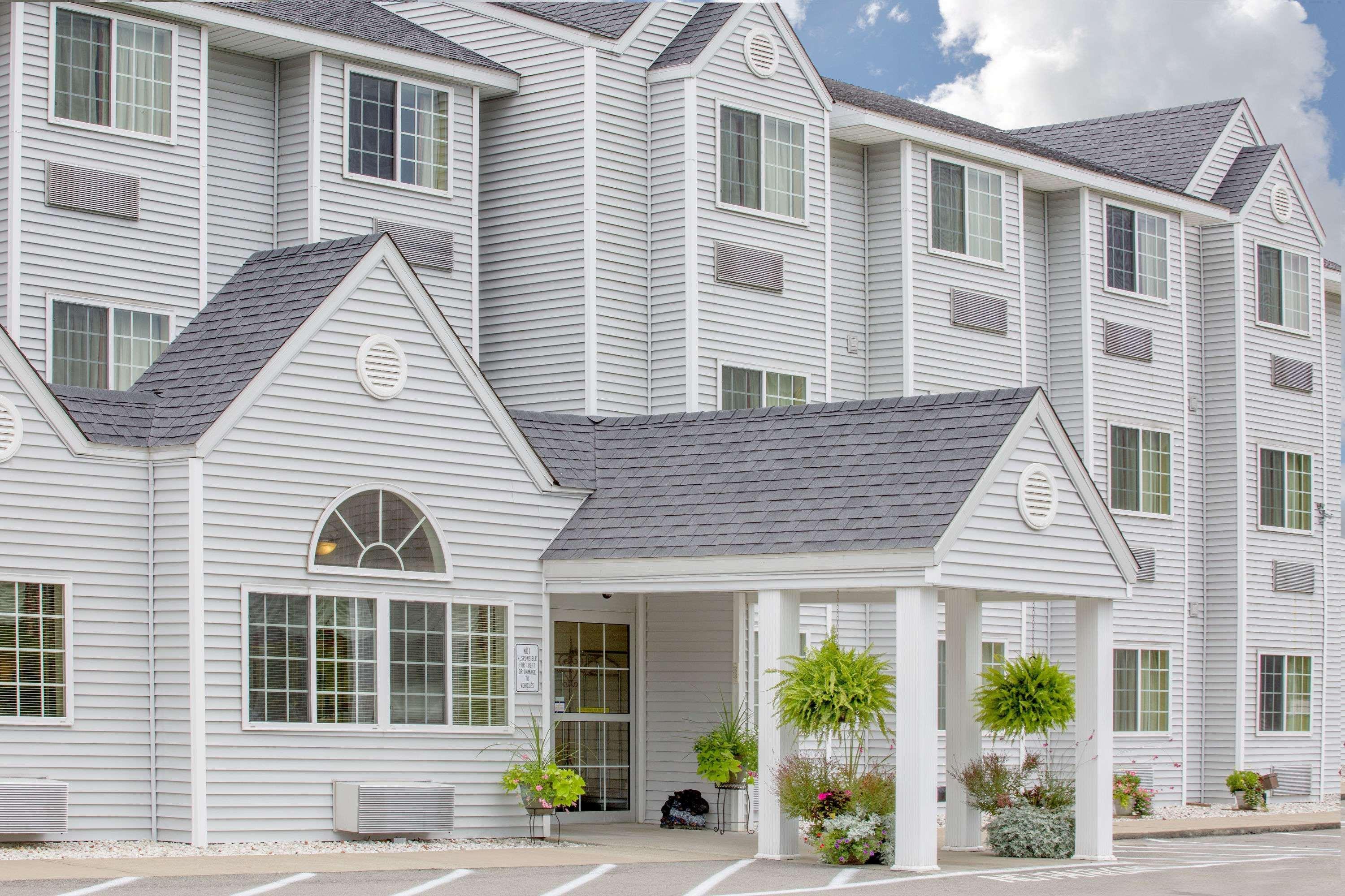 Microtel Inn & Suites By Wyndham Gassaway/Sutton 14/16