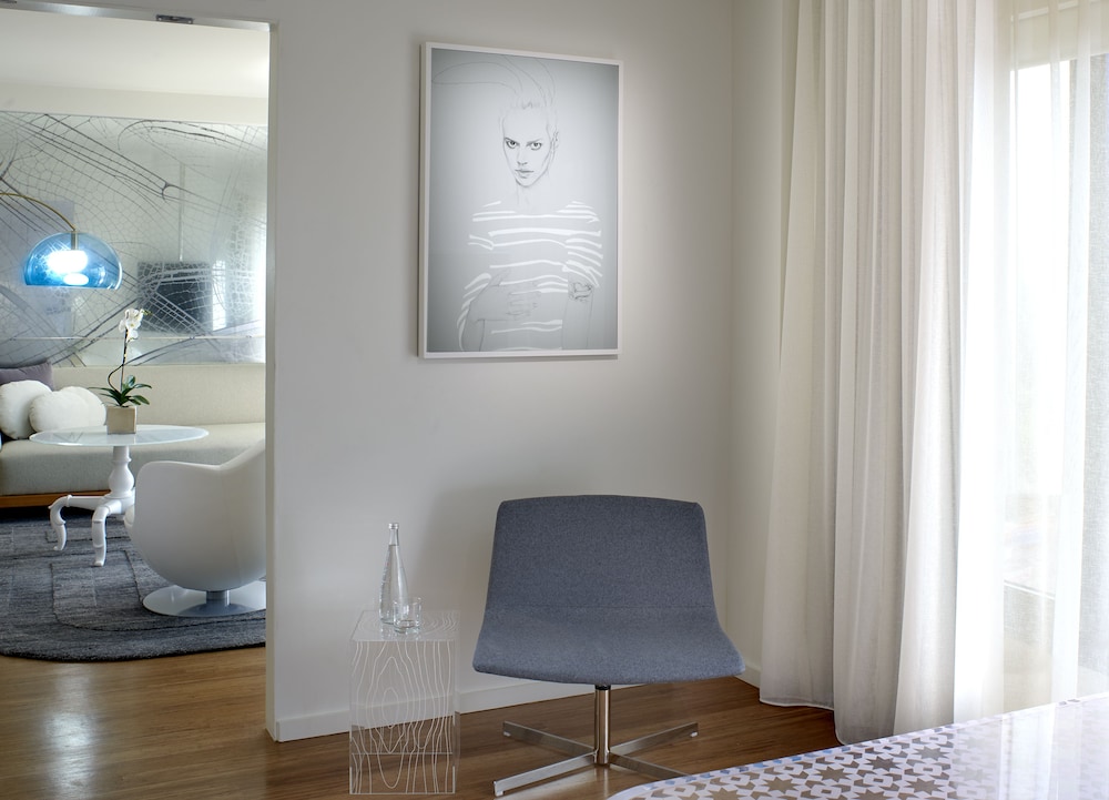 The Valorian Los Angeles, Curio Collection by Hilton 58/87