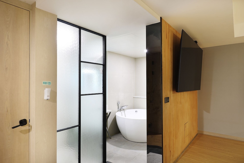 Mind Tourist Hotel 41/50