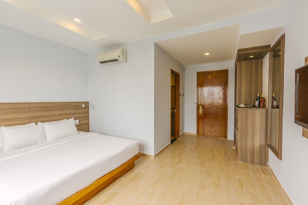 Viet Lotus Saigon Hotel 11/50
