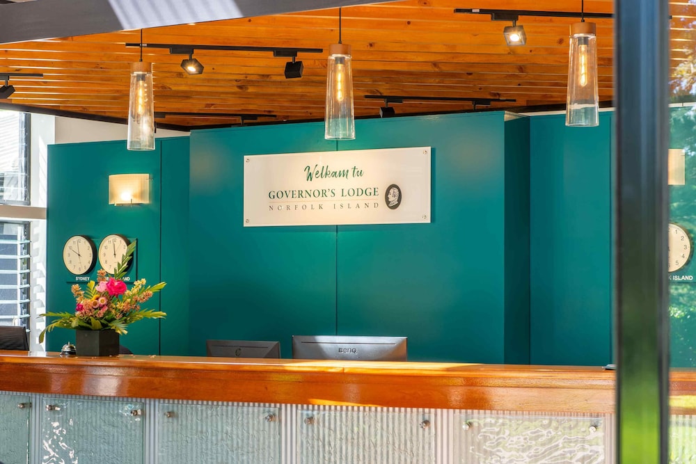 Governors Lodge Resort Hotel 6/69