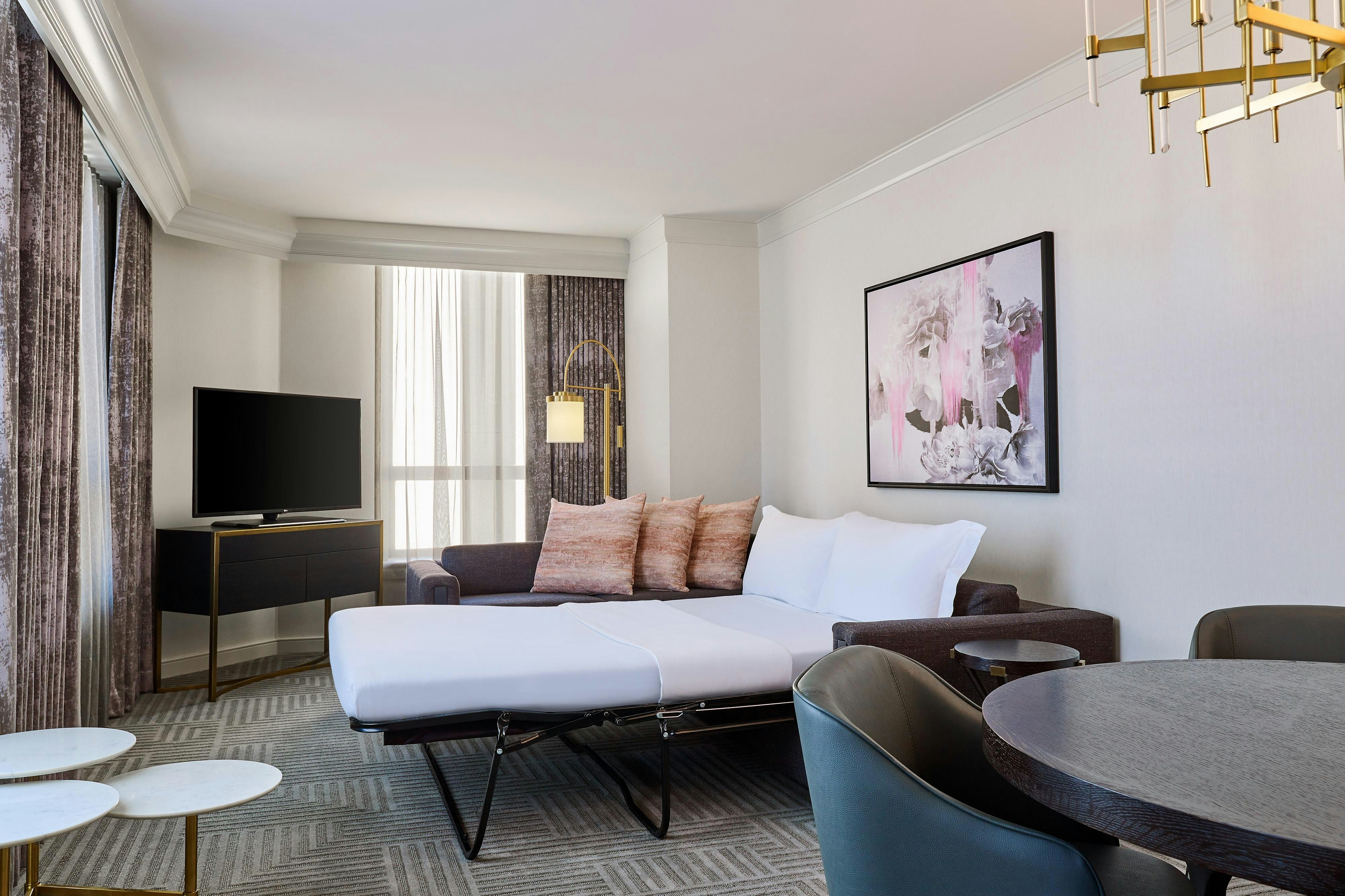 The Gwen A Luxury Collection Hotel Michigan Avenue Chicago 15/17