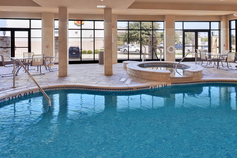 swimming pool spa