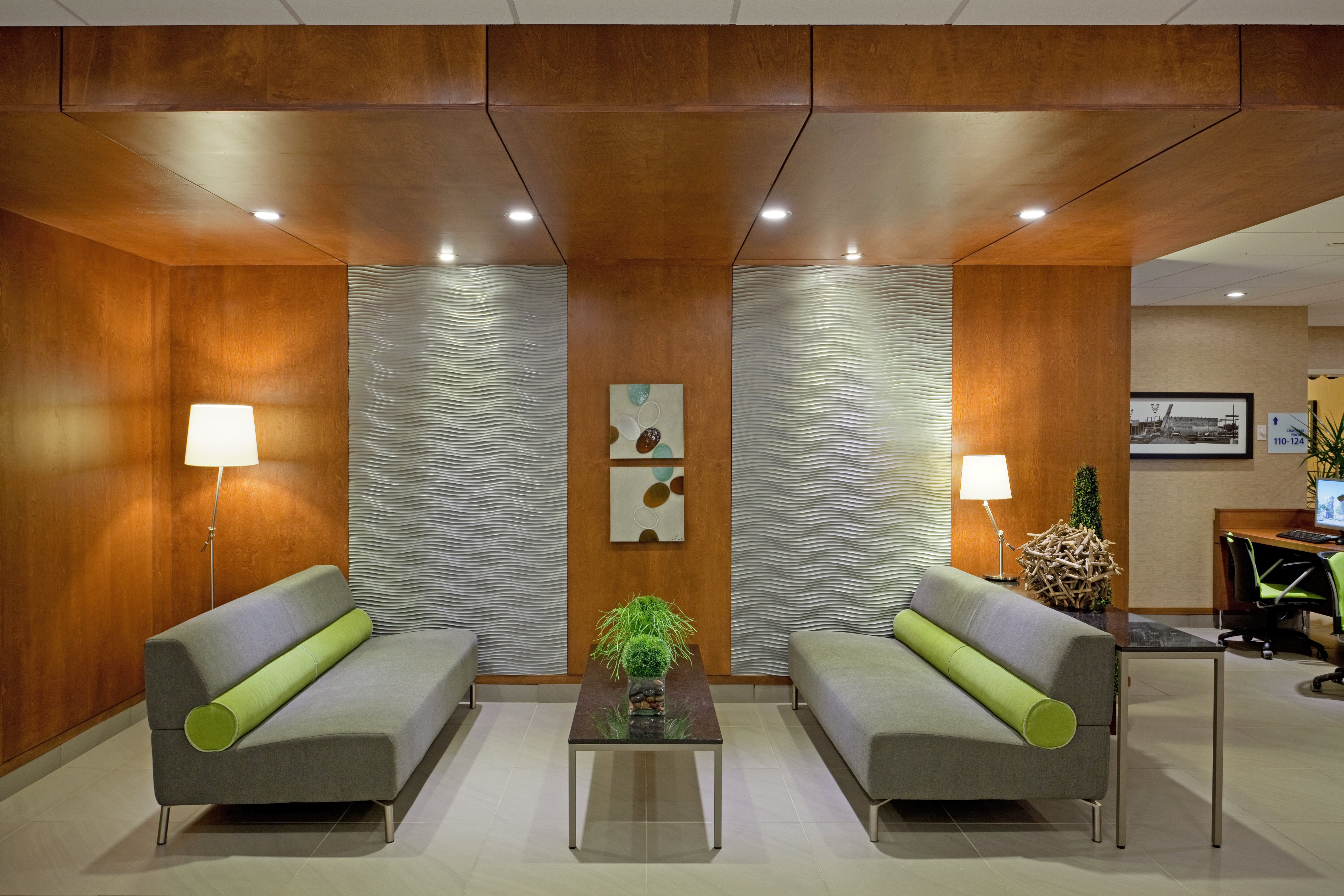 Holiday Inn Saint Hyacinthe 37/74