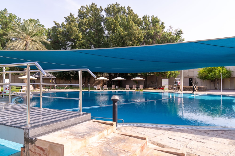 eStay Hotel by Jacobs 50/54