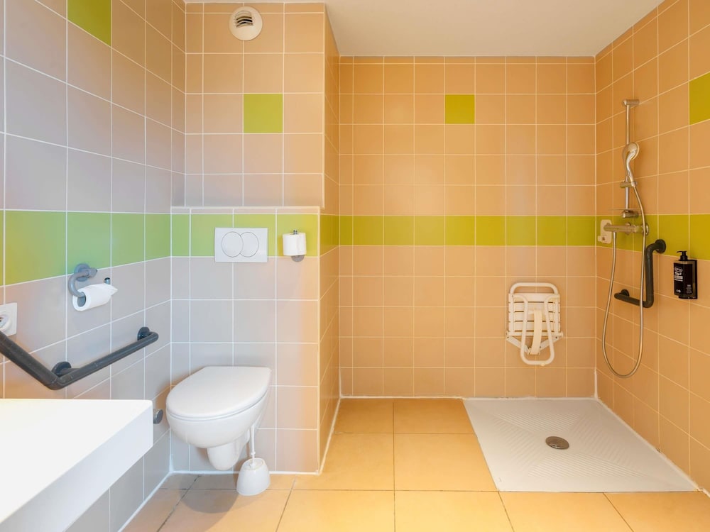 Ibis Budget Manosque Cadarache 46/50