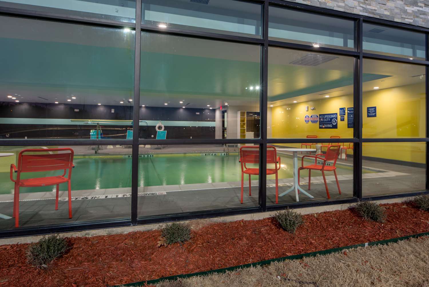 swimming pool spa