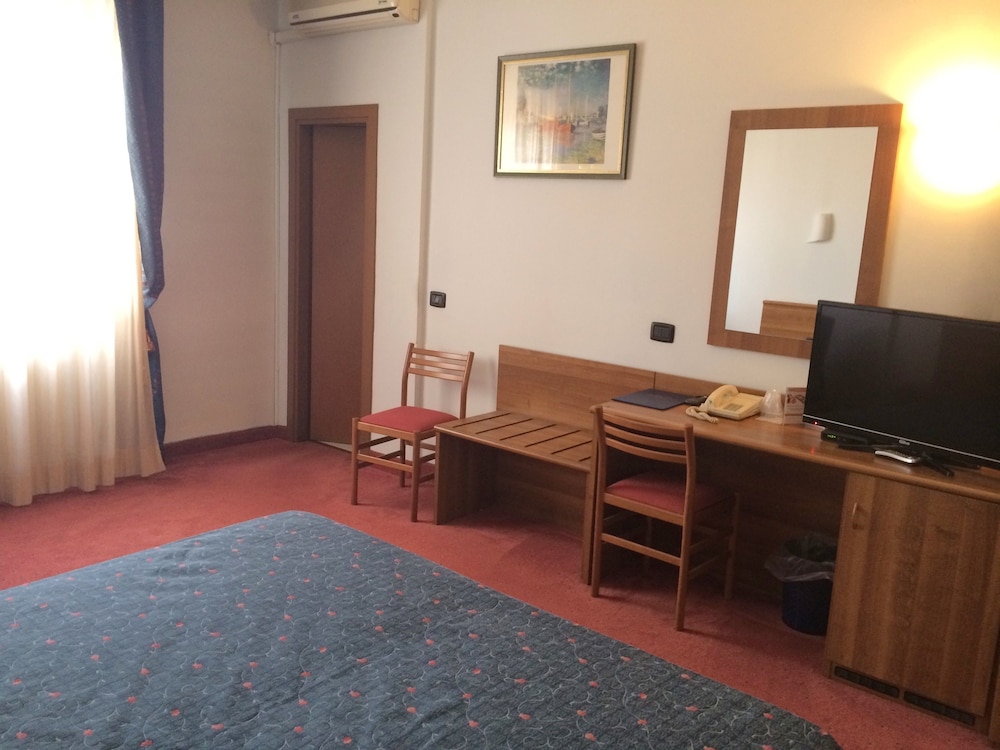Hotel Arcobaleno 32/44
