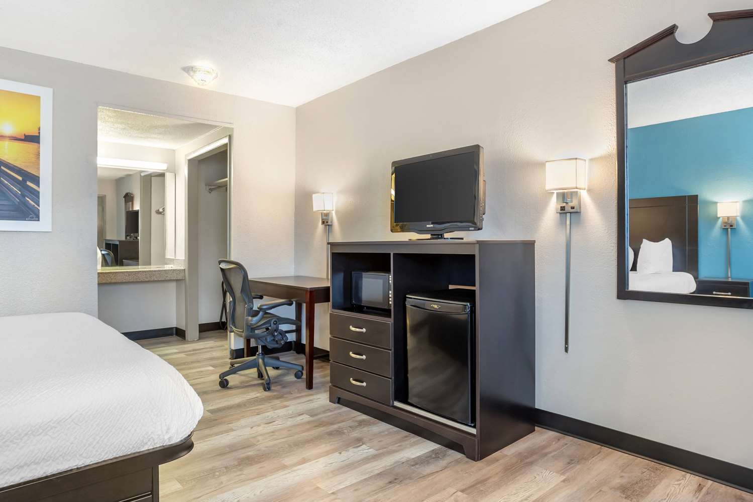 Days Inn by Wyndham Wrightstown 40/50