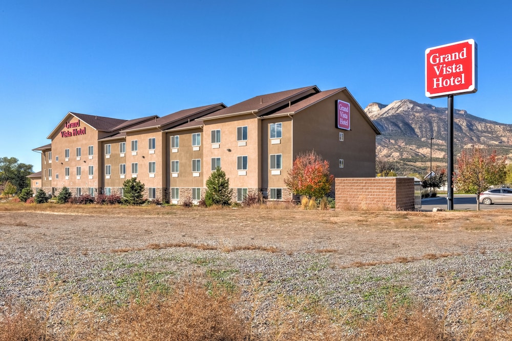 Comfort Inn And Suites 3/29