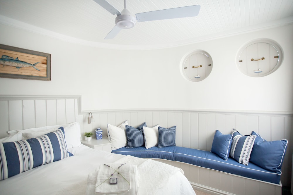 Ocean Watch Guest House 27/37
