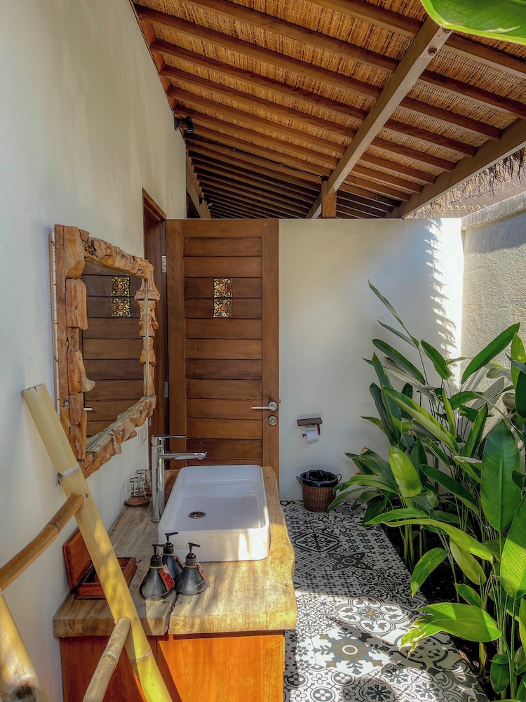 Pera ONE Villas 5/50