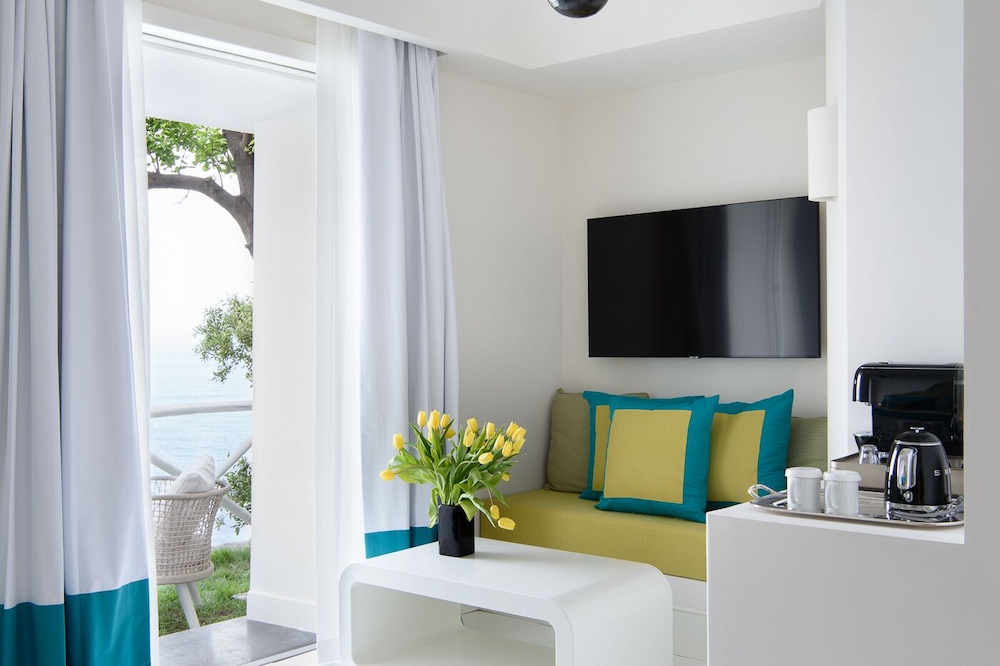 Miramalfi Hotel 25/85