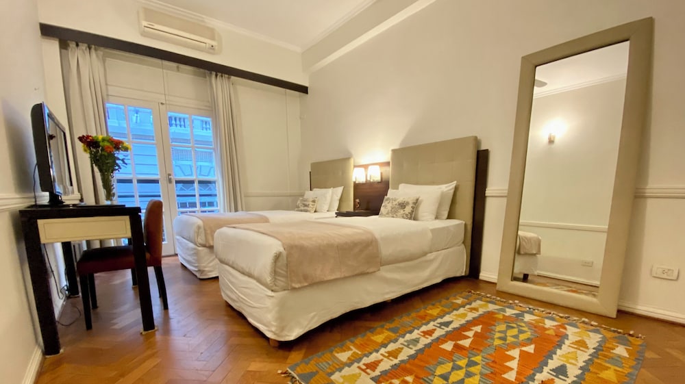 ULISES RECOLETA SUITES 28/64