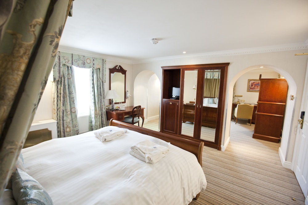Marygreen Manor 16/66