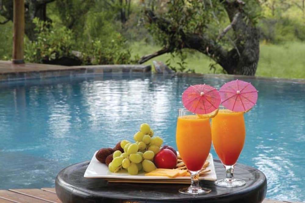 Tuningi Safari Lodge 13/50