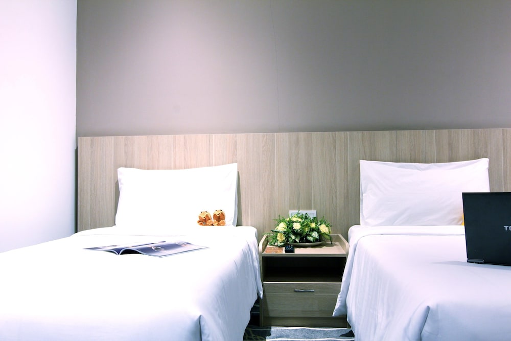 Pacific Express Hotel Chinatown 44/67
