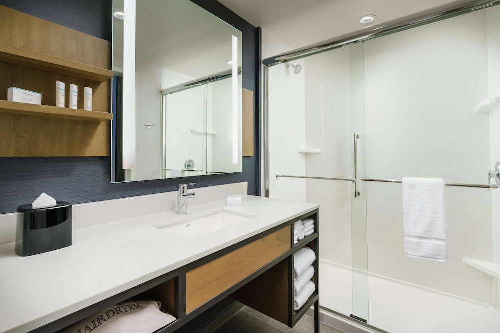 Hilton Garden Inn Sunnyvale 6/50