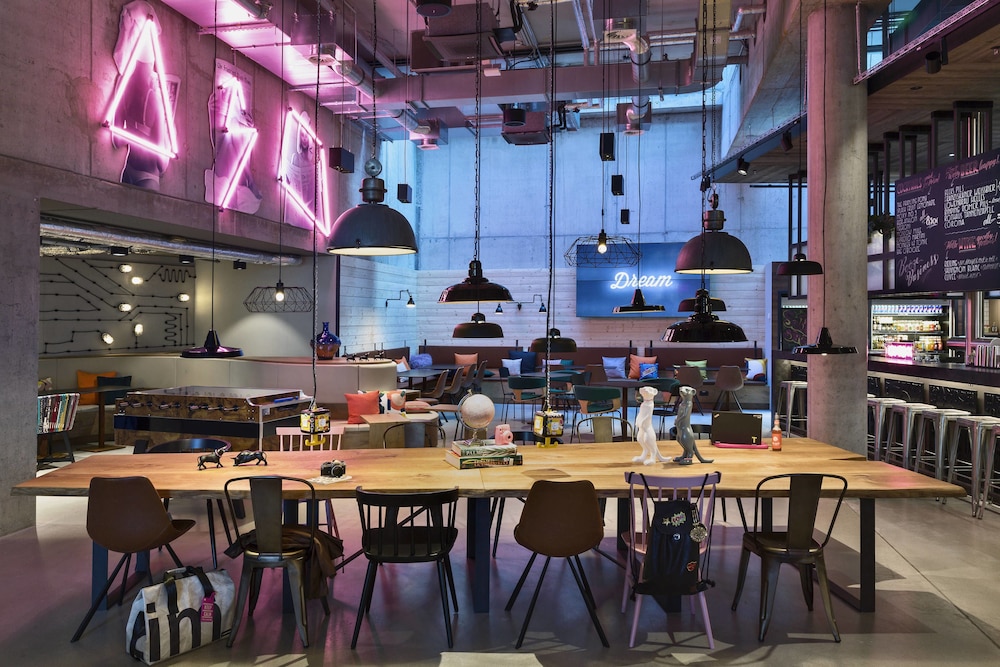 MOXY FRANKFURT CITY CENTER 38/45