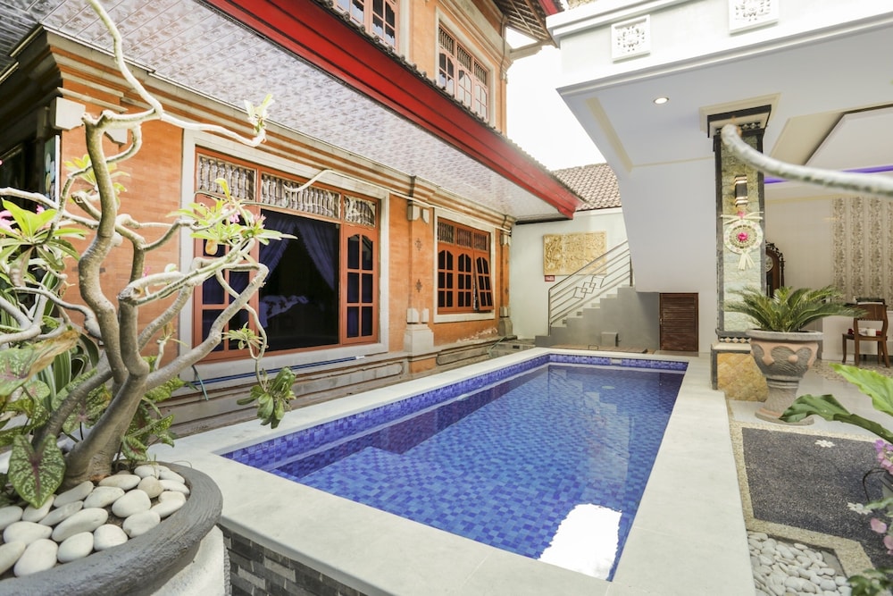 OYO 4003 Ceria Guesthouse Seminyak 29/39