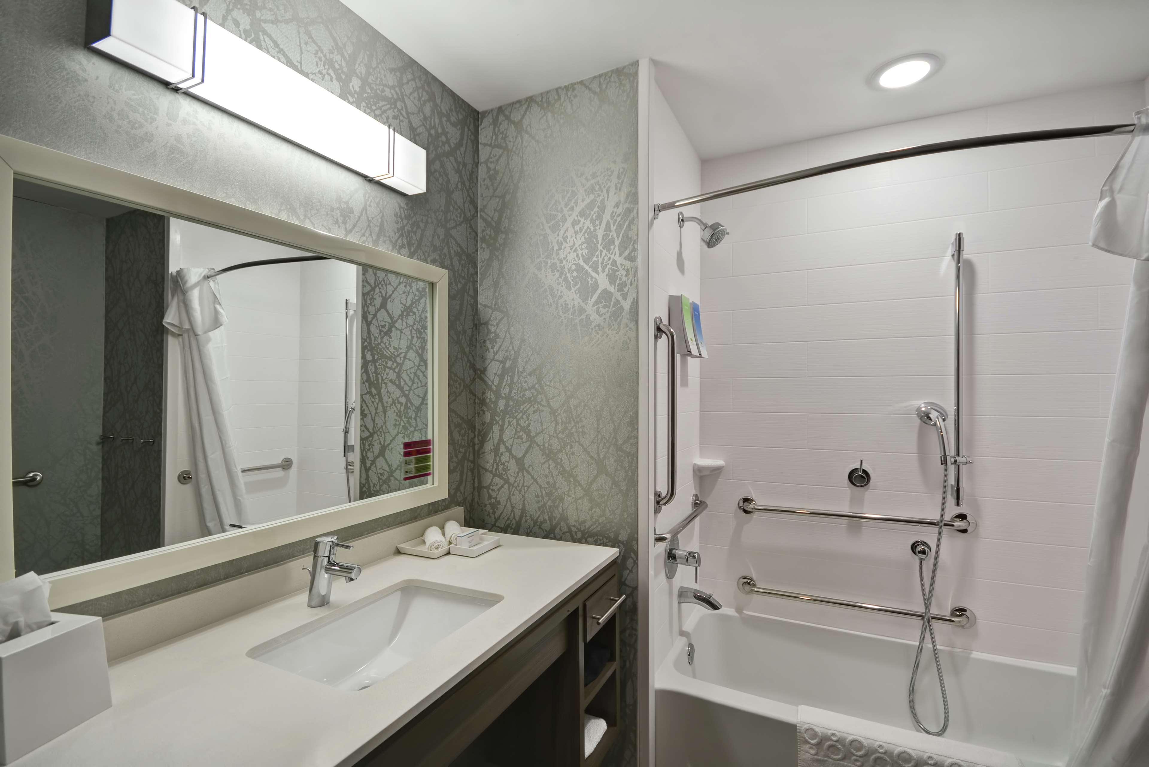 STUDIO, SUITE, KING BED, ACCESSIBLE