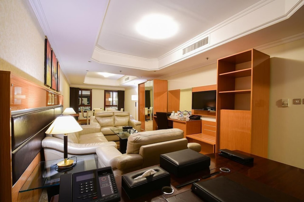 فندق نزل الشاكرين(Al Shakreen Golden Tulip (ex. Nozol Al Shakreen Hotel)) 33/54