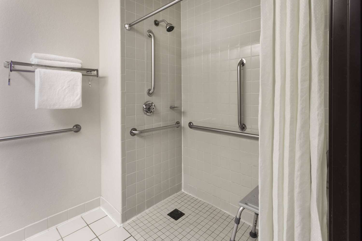 Super 8 By Wyndham Madison South 31/34