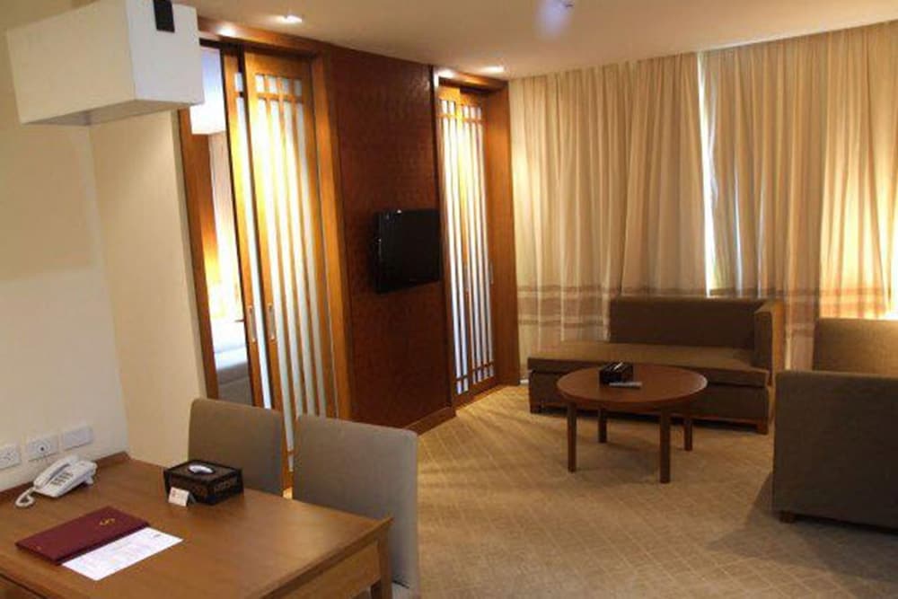 Sunee Grand Hotel And Convention Center 31/41