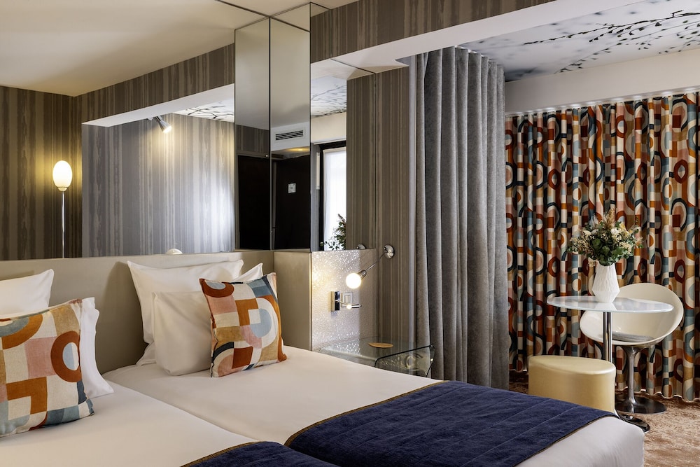 Hotel 7 Eiffel by Malone 24/68