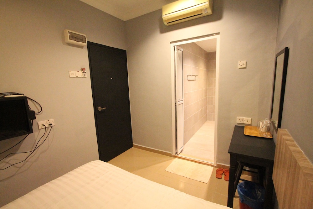 Hotel Station 18 22/32