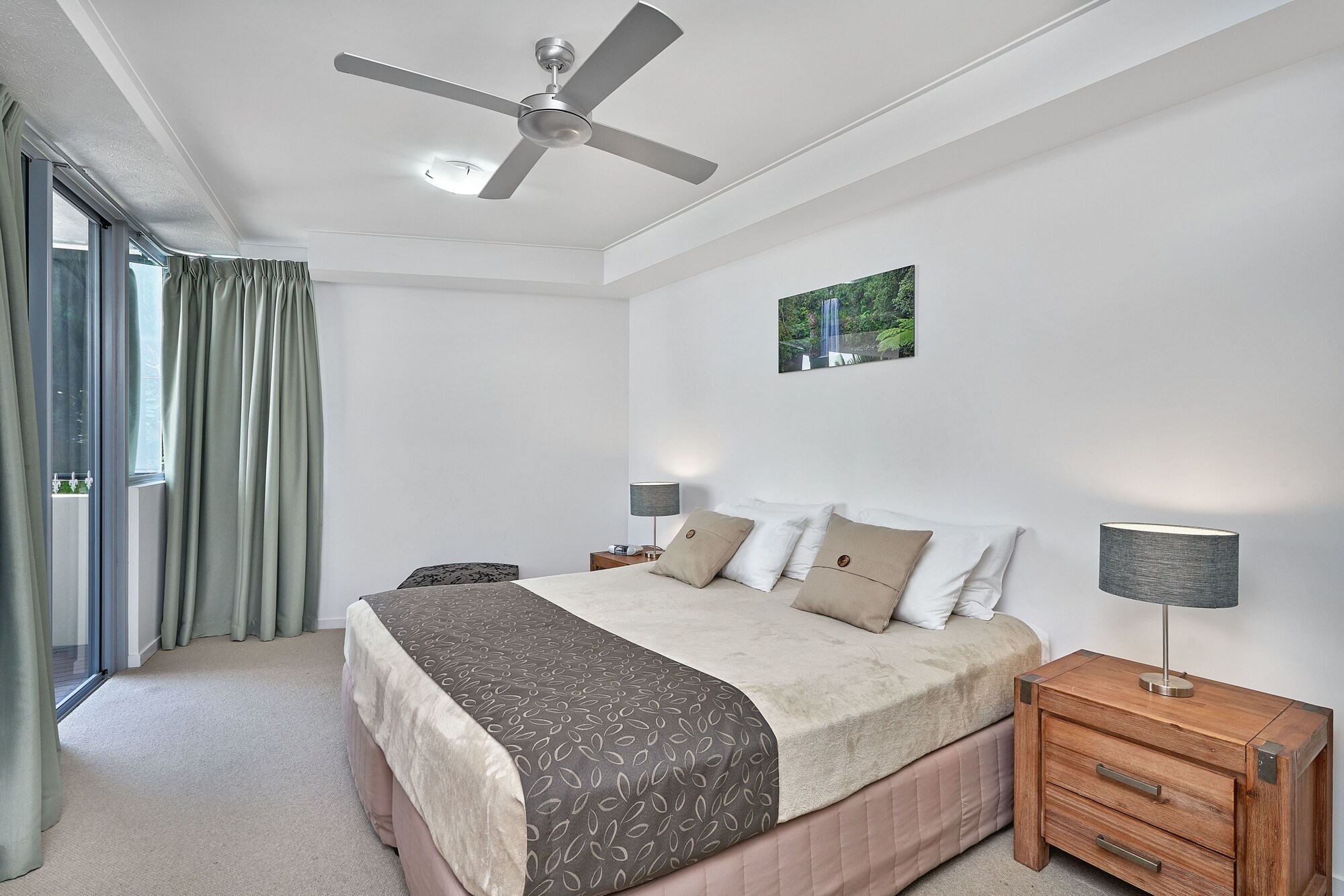 3 BEDROOMS, PENTHOUSE, OCEAN FRONT, GROUND FLOOR