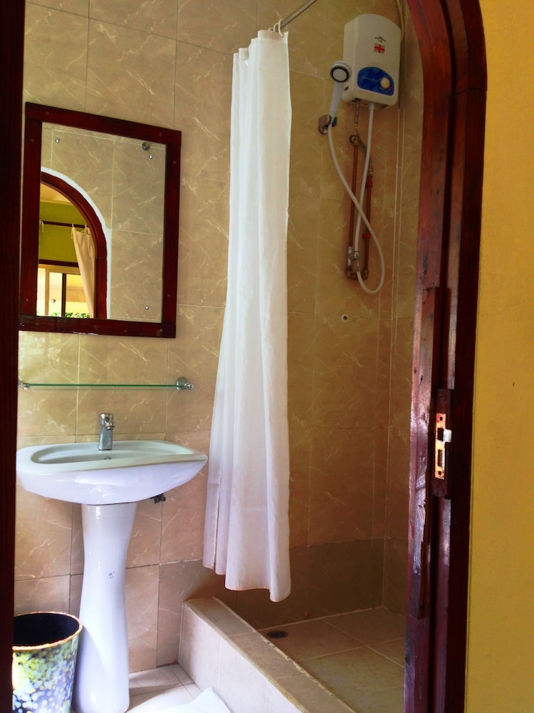 Beau Vallon Bungalows 49/50