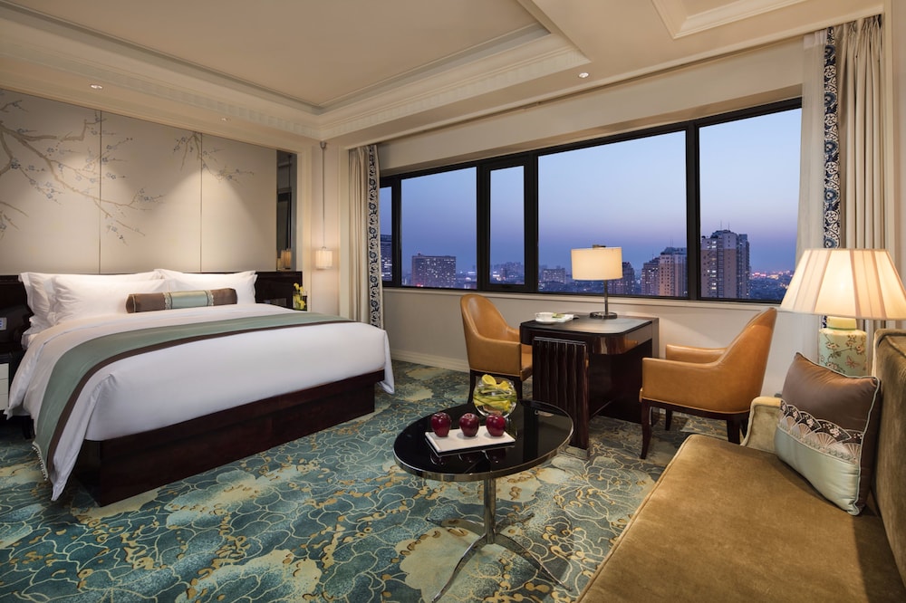 The Pury Hotel Yiwu 18/37