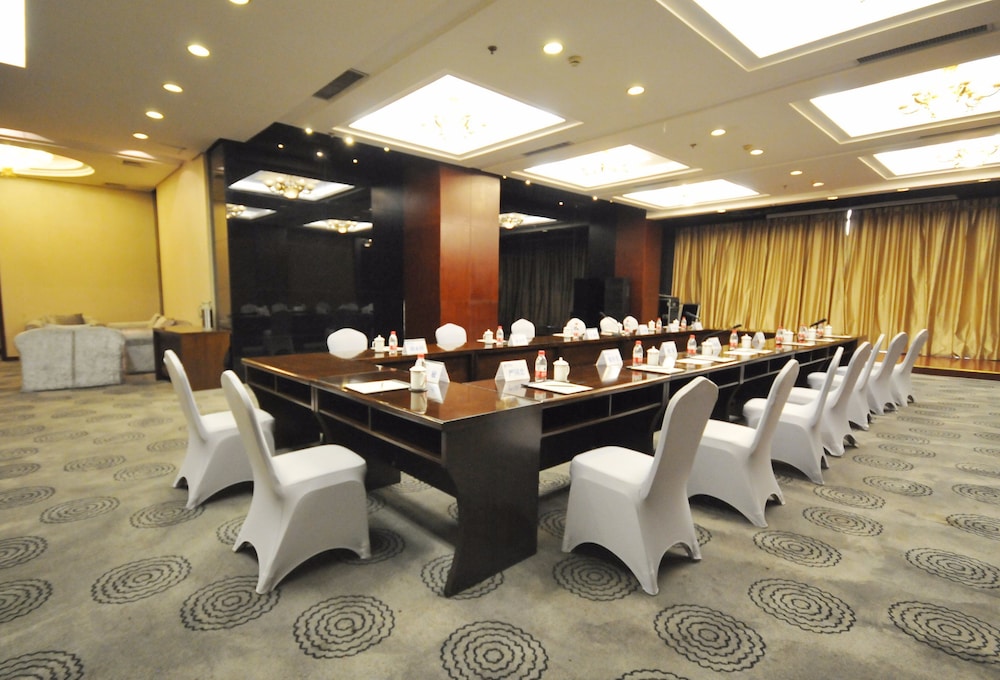 Excemon Hefei Peace Hotel 23/28