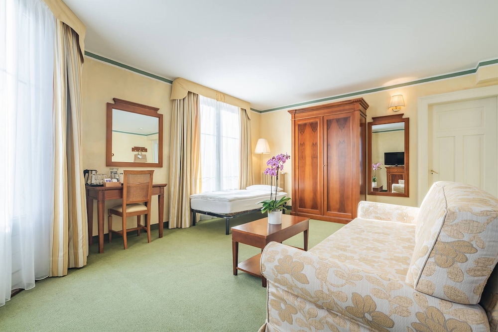 Hotel Reine Victoria 47/87
